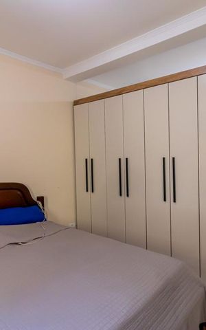 Casa à venda com 350m², 3 quartos e 2 vagas Casa à venda com 350m², 3 quartos e 2 vagasQuarto