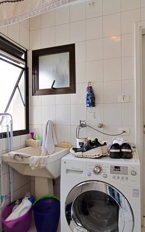 Apartamento para alugar com 100m², 2 quartos e 2 vagas Apartamento para alugar com 100m², 2 quartos e 2 vagasÁrea de Serviço
