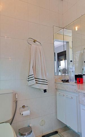 Apartamento para alugar com 100m², 2 quartos e 2 vagas Apartamento para alugar com 100m², 2 quartos e 2 vagasBanheiro da Suíte 1