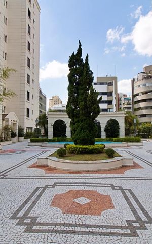 Apartamento para alugar com 100m², 2 quartos e 2 vagas Apartamento para alugar com 100m², 2 quartos e 2 vagasÁrea comum