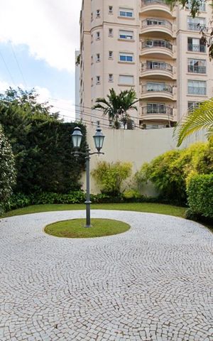 Apartamento para alugar com 100m², 2 quartos e 2 vagas Apartamento para alugar com 100m², 2 quartos e 2 vagasÁrea comum