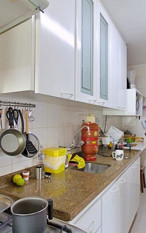 Apartamento para alugar com 100m², 2 quartos e 2 vagas Apartamento para alugar com 100m², 2 quartos e 2 vagasCozinha