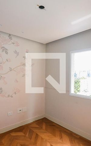 Apartamento à venda com 75m², 2 quartos e 2 vagas Apartamento à venda com 75m², 2 quartos e 2 vagasQuarto