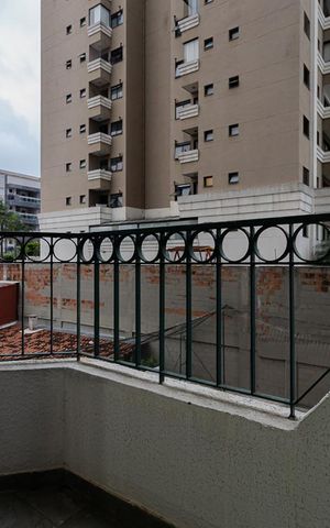 Apartamento à venda com 135m², 2 quartos e 1 vaga Apartamento à venda com 135m², 2 quartos e 1 vagaSacada