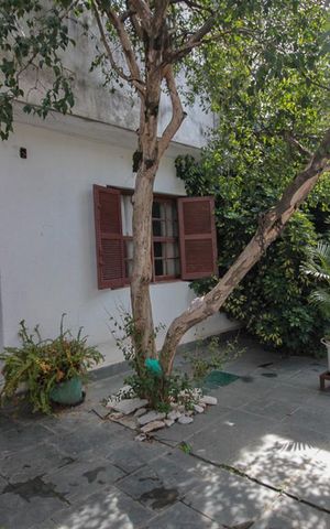 Casa à venda com 150m², 5 quartos e 3 vagasFachada