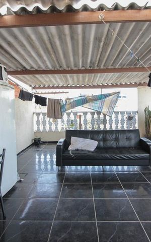 Casa à venda com 150m², 5 quartos e 3 vagasVaranda