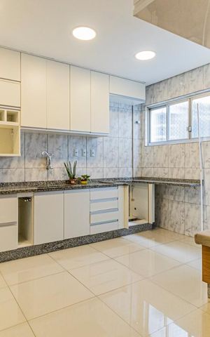 Apartamento à venda com 94m², 2 quartos e sem vaga Apartamento à venda com 94m², 2 quartos e sem vagaCozinha