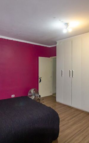 Casa à venda com 180m², 3 quartos e 4 vagas Casa à venda com 180m², 3 quartos e 4 vagasQuarto Suíte 2