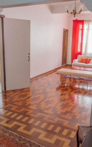 Apartamento à venda com 206m², 3 quartos e 1 vaga Apartamento à venda com 206m², 3 quartos e 1 vagaAntessala