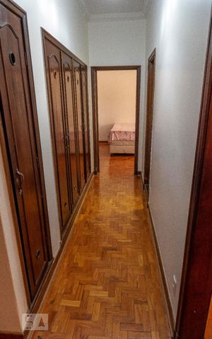 Apartamento à venda com 206m², 3 quartos e 1 vaga Apartamento à venda com 206m², 3 quartos e 1 vagaCorredor Quartos