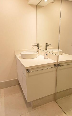 Apartamento à venda com 55m², 1 quarto e 1 vagaBanheiro