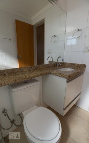 Apartamento para alugar com 82m², 2 quartos e 1 vagaBanheiro