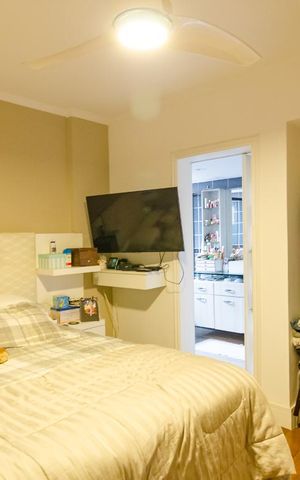 Apartamento à venda com 220m², 4 quartos e 3 vagas Apartamento à venda com 220m², 4 quartos e 3 vagasSuíte 1
