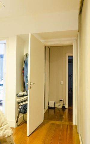 Apartamento à venda com 220m², 4 quartos e 3 vagas Apartamento à venda com 220m², 4 quartos e 3 vagasSuíte 1
