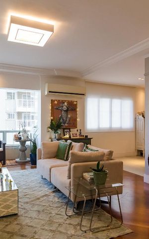 Apartamento à venda com 220m², 4 quartos e 3 vagas Apartamento à venda com 220m², 4 quartos e 3 vagasSala