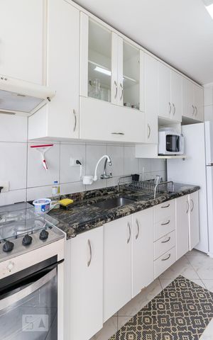 Apartamento à venda com 64m², 2 quartos e 1 vagaCozinha