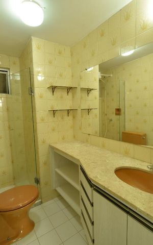 Apartamento para alugar com 64m², 2 quartos e 1 vagaBanheiro Social