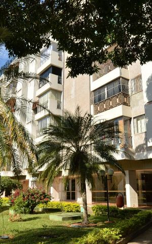 Apartamento para alugar com 64m², 2 quartos e 1 vagaFachada