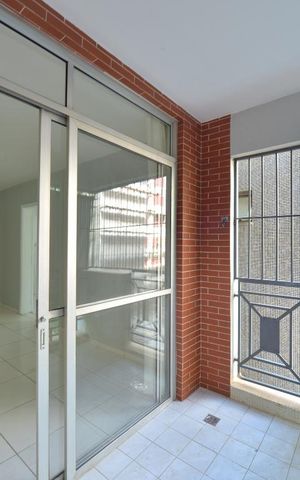 Apartamento para alugar com 64m², 2 quartos e 1 vagaVaranda
