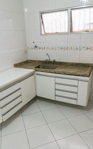 Casa à venda com 200m², 3 quartos e 3 vagasCozinha