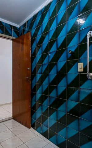 Casa à venda com 200m², 3 quartos e 3 vagasBanheiro 2