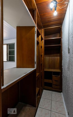 Casa à venda com 200m², 3 quartos e 3 vagasQuarto 3 - Closet