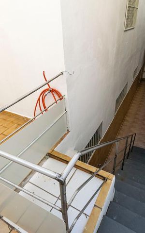 Casa à venda com 200m², 3 quartos e 3 vagasFundos (Acesso 2o. Andar)