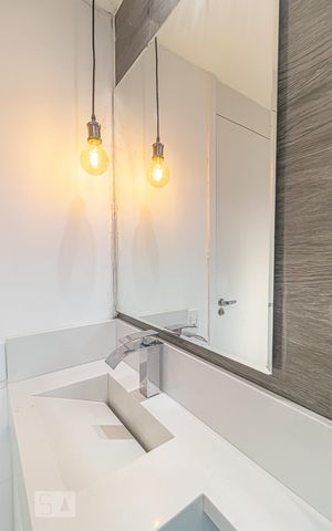 Apartamento à venda com 45m², 2 quartos e 1 vaga Apartamento à venda com 45m², 2 quartos e 1 vagaBanheiro