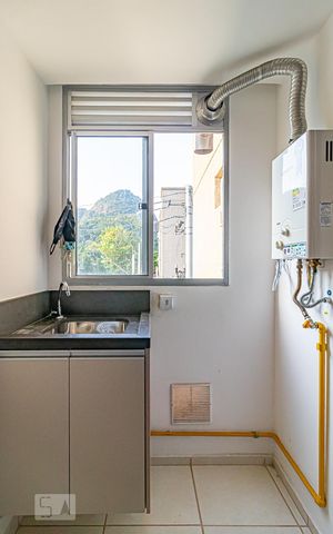 Apartamento à venda com 45m², 2 quartos e 1 vaga Apartamento à venda com 45m², 2 quartos e 1 vagaÁrea de Serviço