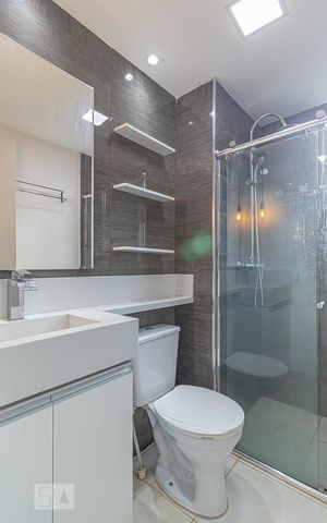 Apartamento à venda com 45m², 2 quartos e 1 vaga Apartamento à venda com 45m², 2 quartos e 1 vagaBanheiro