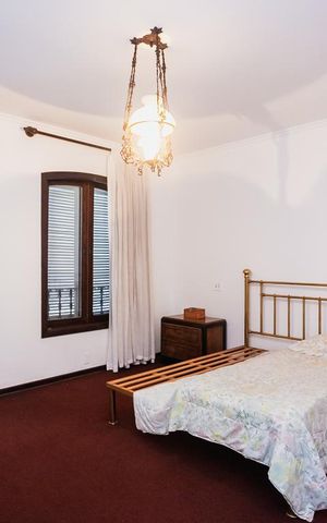 Casa à venda com 450m², 4 quartos e 2 vagas Casa à venda com 450m², 4 quartos e 2 vagasSuíte 1