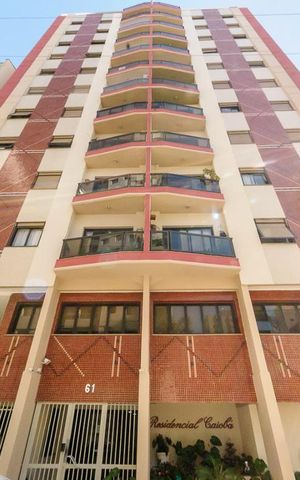 Apartamento à venda com 100m², 3 quartos e 1 vaga Apartamento à venda com 100m², 3 quartos e 1 vagaFachada do Prédio