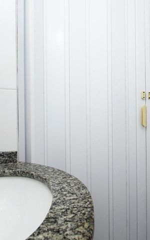 Apartamento para alugar com 74m², 2 quartos e sem vagaBanheiro da Suíte