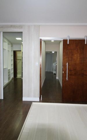 Casa à venda com 200m², 2 quartos e 2 vagasSuite 1
