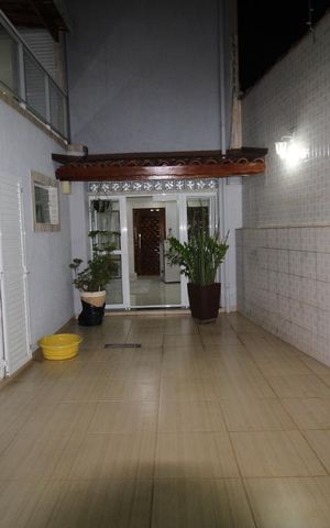 Casa à venda com 200m², 2 quartos e 2 vagasQuintal 