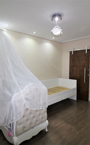 Casa à venda com 200m², 2 quartos e 2 vagasSuite 2