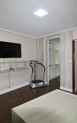 Casa à venda com 200m², 2 quartos e 2 vagasSuite 1