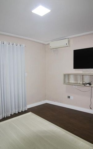 Casa à venda com 200m², 2 quartos e 2 vagasSuite 1
