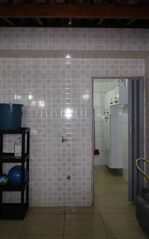 Casa à venda com 200m², 2 quartos e 2 vagasArea serviço