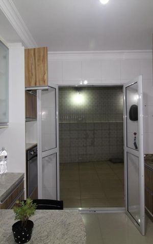 Casa à venda com 200m², 2 quartos e 2 vagasCozinha