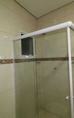 Casa à venda com 200m², 2 quartos e 2 vagasBanheiro suite 1