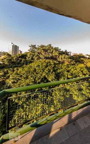 Apartamento à venda com 45m², 1 quarto e 1 vaga Apartamento à venda com 45m², 1 quarto e 1 vagaSacada
