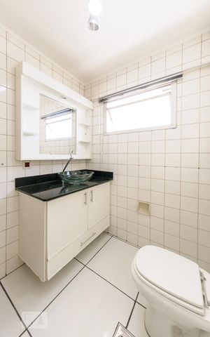 Apartamento à venda com 45m², 1 quarto e 1 vaga Apartamento à venda com 45m², 1 quarto e 1 vagaBanheiro