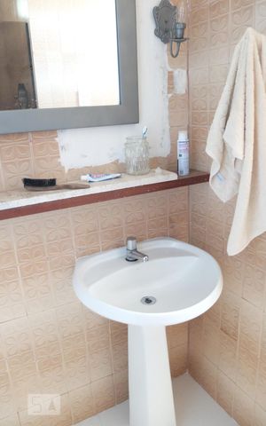 Apartamento para alugar com 130m², 3 quartos e sem vagaBanheiro