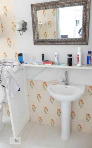 Apartamento para alugar com 130m², 3 quartos e sem vagaBanheiro da suite