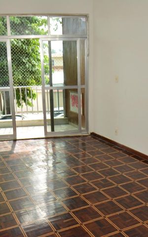 Apartamento à venda com 100m², 3 quartos e 2 vagasSala