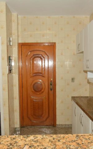Apartamento à venda com 100m², 3 quartos e 2 vagasCozinha