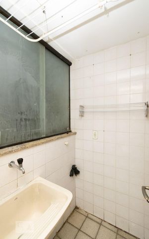 Apartamento para alugar com 65m², 2 quartos e 1 vagaÁREA DE SERVIÇO