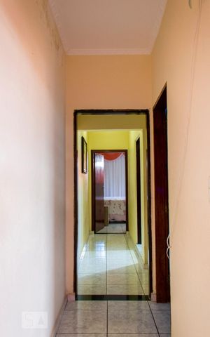 Casa à venda com 278m², 3 quartos e 3 vagas Casa à venda com 278m², 3 quartos e 3 vagasCorredor