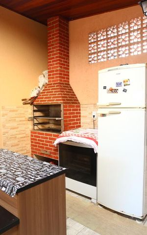 Casa à venda com 200m², 4 quartos e 1 vagaVaranda